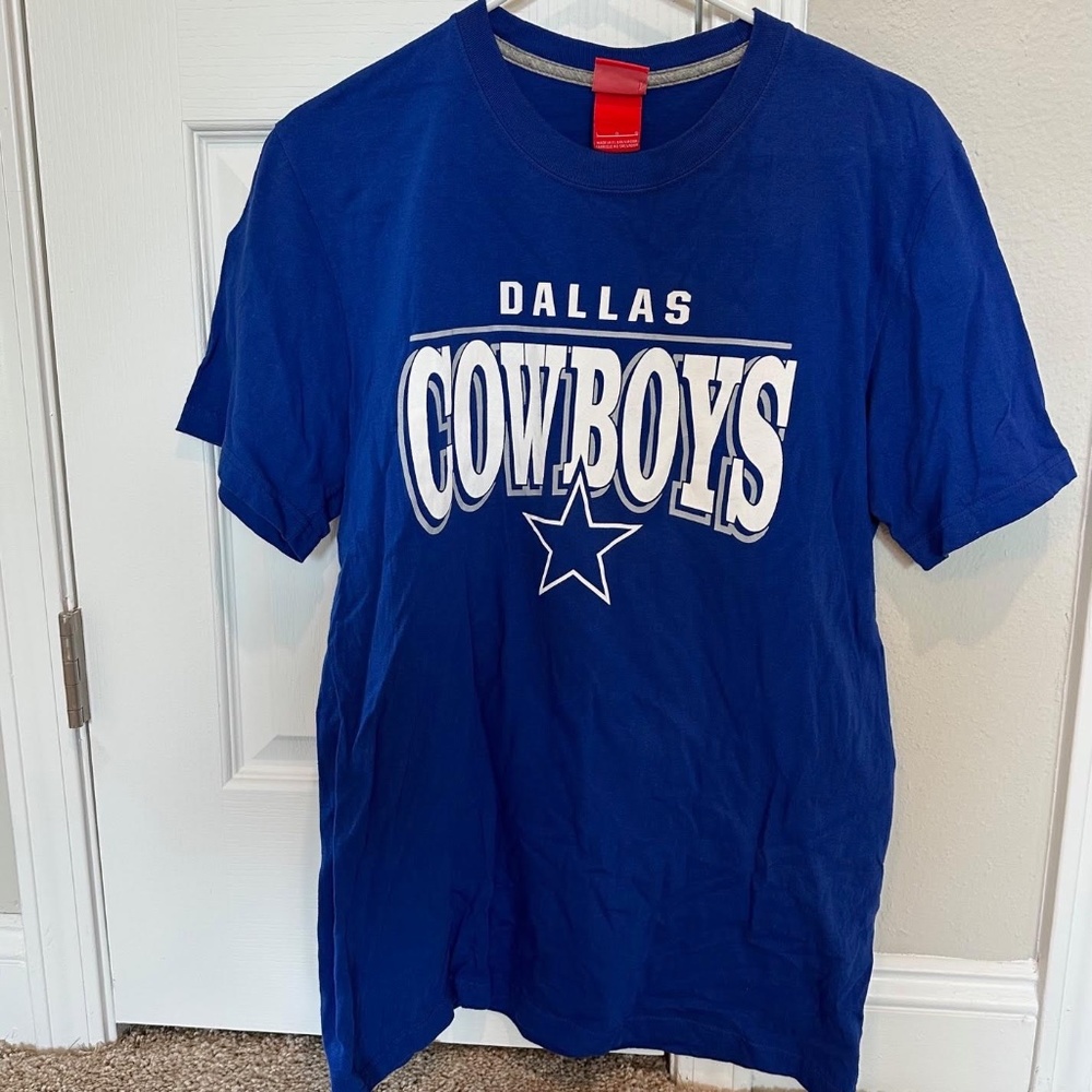 Nike Dallas Cowboy's T-Shirt (New-Never Worn) Men's Large Color Blue / White.